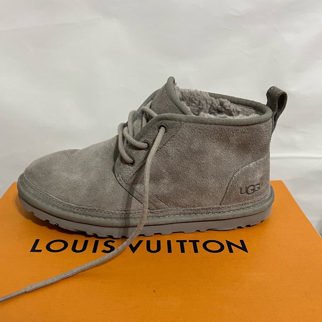 Ugg